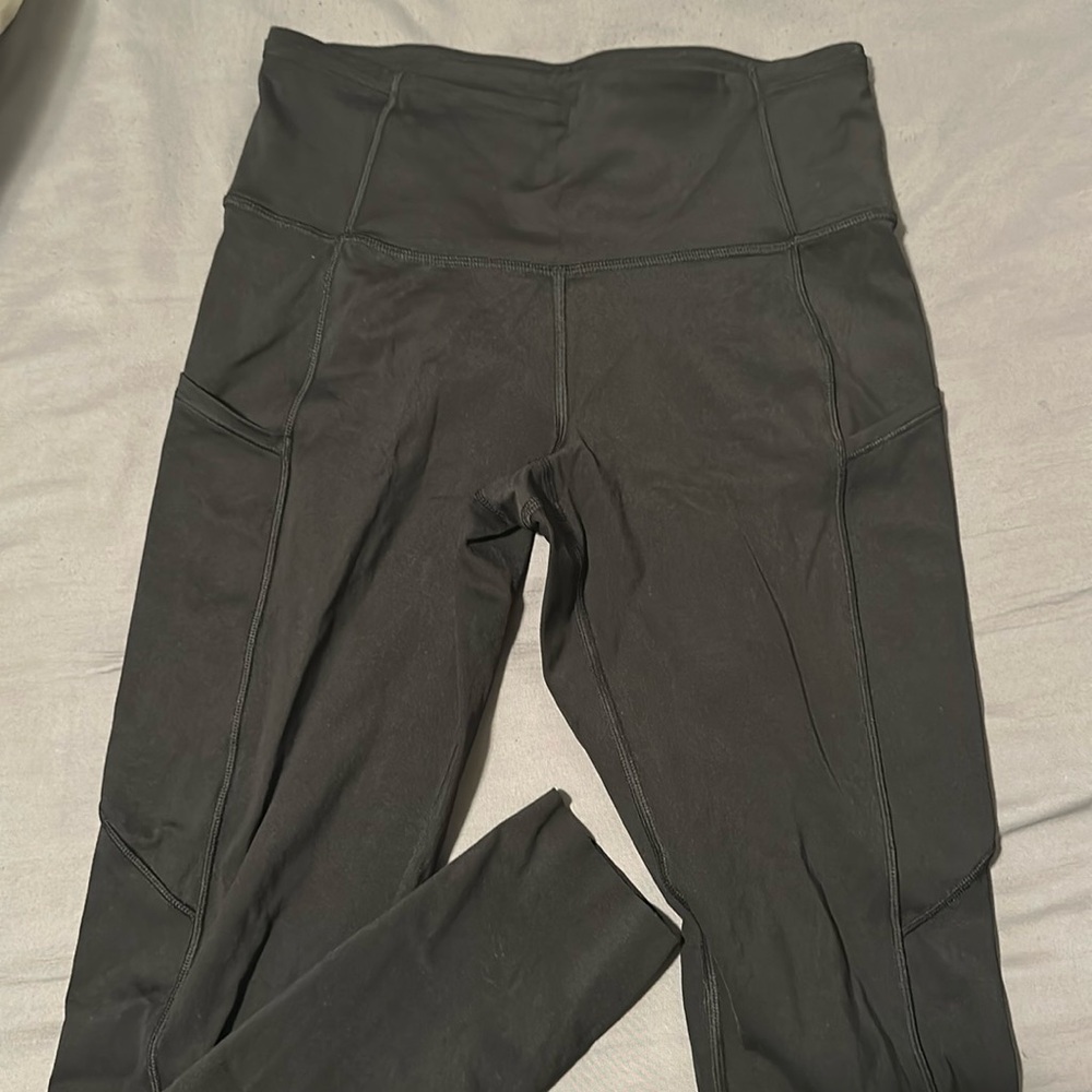 Lululemon Black 25” fast and free high rise tight